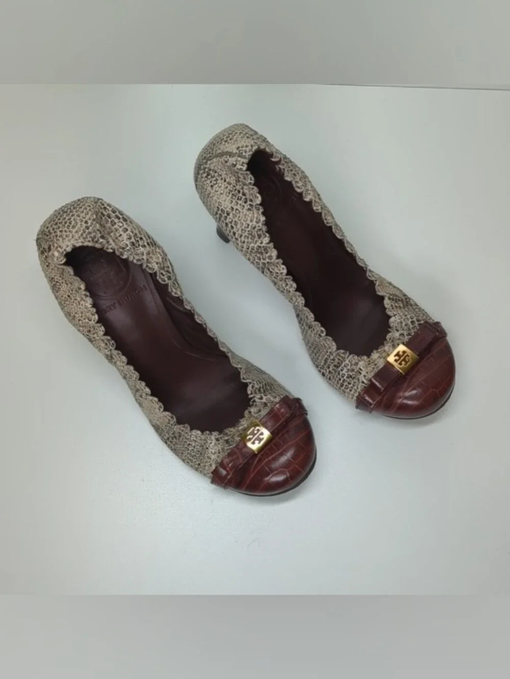 Tory Burch Scalloped Bow Accent Heels
